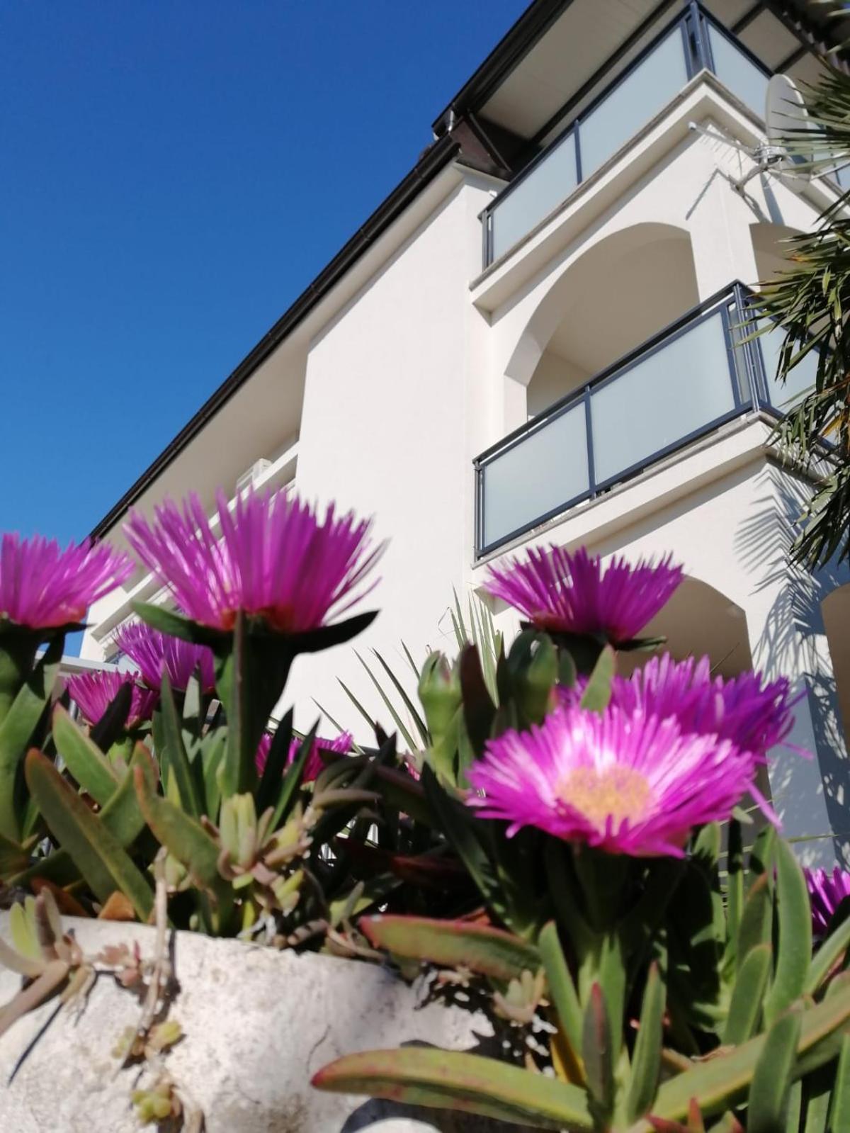Lovely Sea View House 2 In Malinska Island Krk Extérieur photo